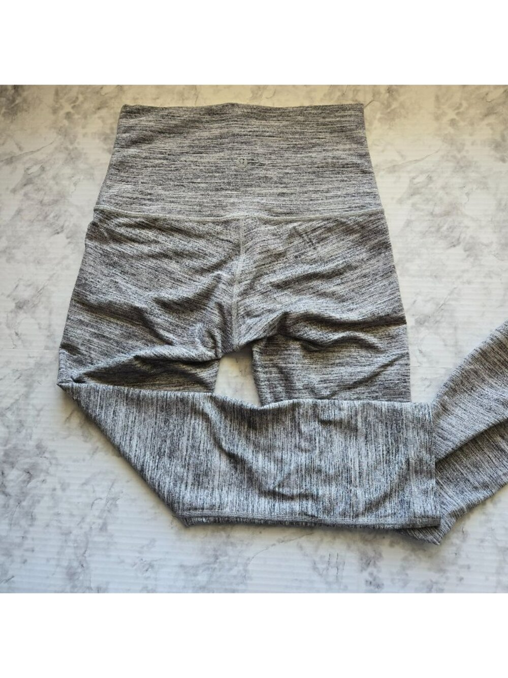 Lululemon Wunder Under Crop (Hi-Rise) Leggings Womens Sz 4 (SKU 26-0156)